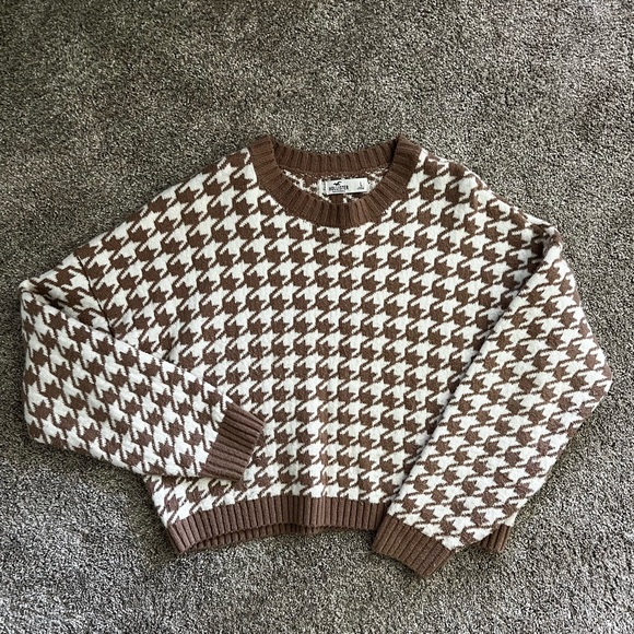 Hollister Houndstooth Cropped Sweater - Picture 3 of 8